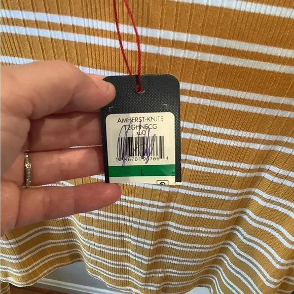 #48 Tommy Jeans NWT Sz Large Mustard & Whits striped Top - Picture 5 of 5